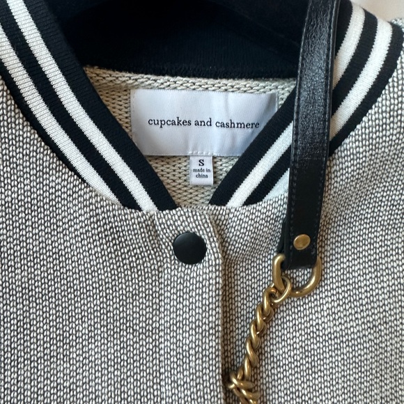 Bomber Jacket - Picture 2 of 4